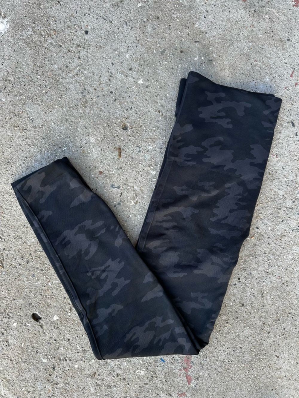 Spanx Look At Me Now Seamless Gray Camouflage Cropped Leggings Sz XL Mid Rise